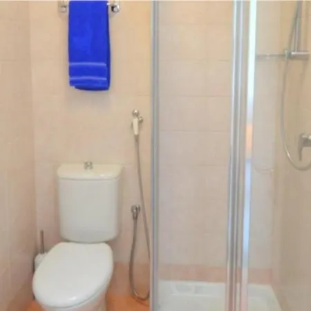 Terraced House With Swimming Pool Apartamento *