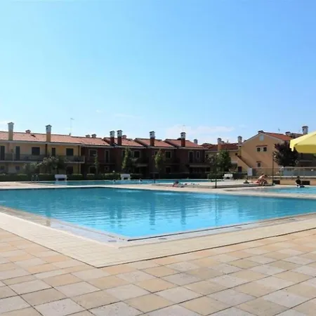 Terraced House With Swimming Pool * Bibione