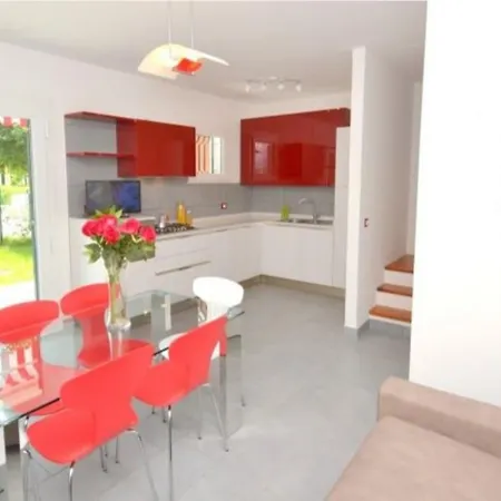 Terraced House With Private Garden Vila Bibione